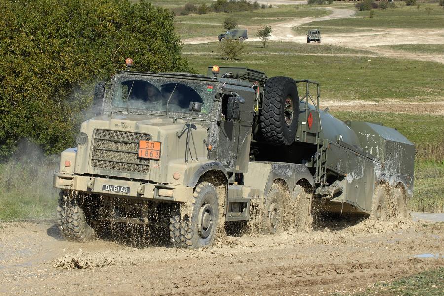 Oshkosh MTVR 6x6 Wheeled Tanker '2009